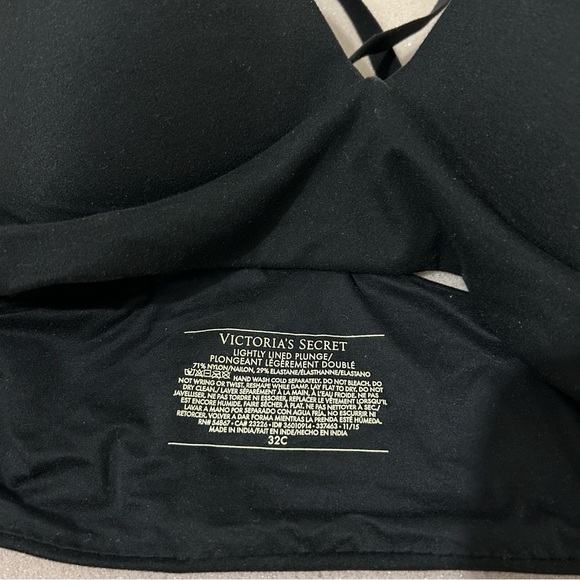 Victoria’s Secret Bra - Picture 3 of 3
